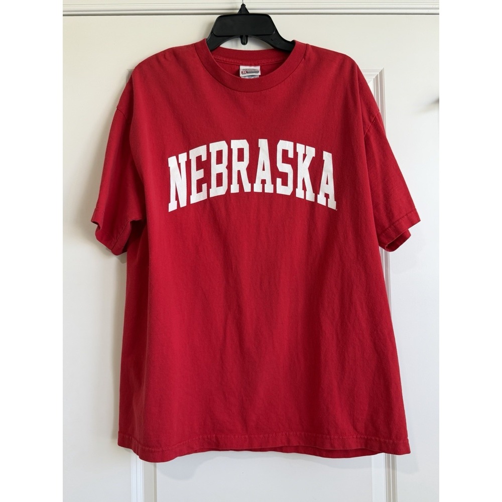 Gameday Authentic NEBRASKA Huskers Team Store Red Short Sleeve T-shirt Size XL